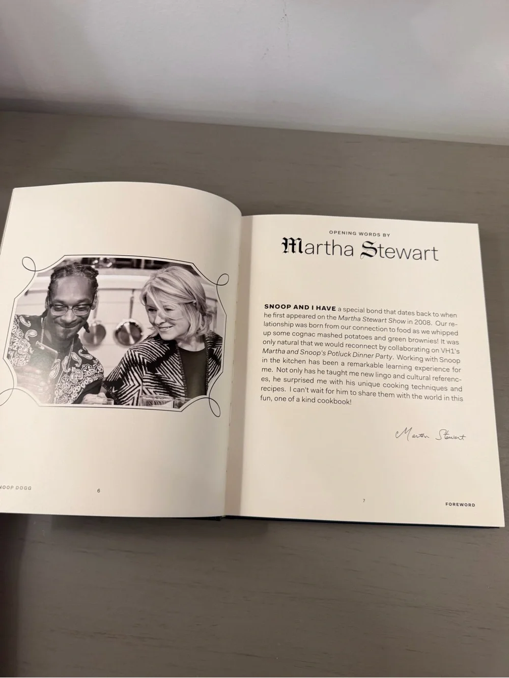 From Crook to Cook Tha Boss Dogg's Kitchen Snoop Dogg Cookbook 2018 Collectible